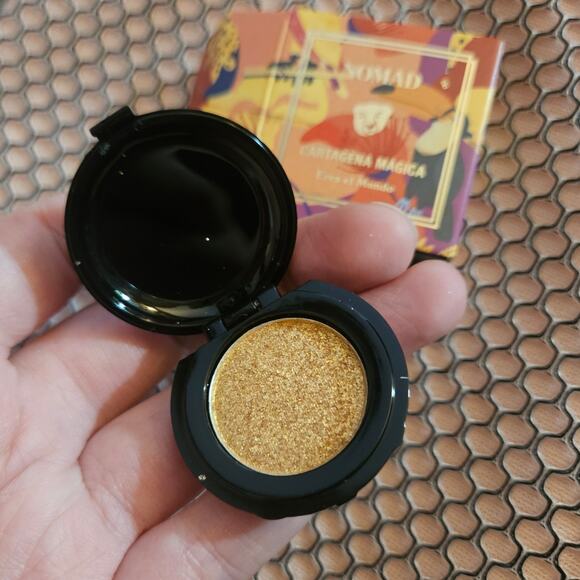 NEW! Nomad Cartagena Magica Intense Eyeshadow ~ Sample Size - Picture 2 of 8